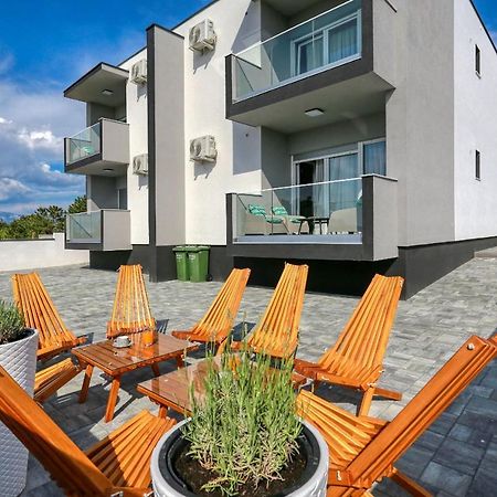 Luxury Apartments Hills 维尔 外观 照片