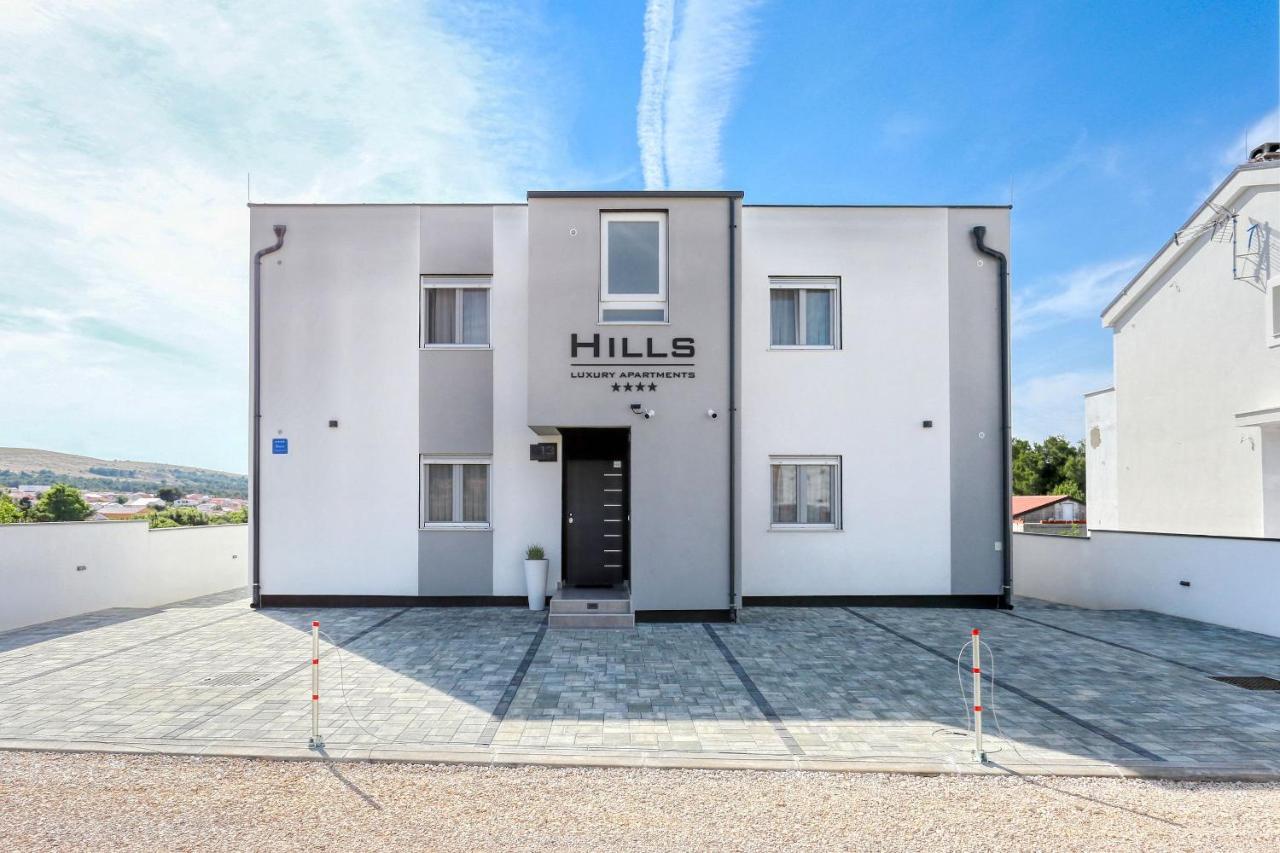 Luxury Apartments Hills 维尔 外观 照片