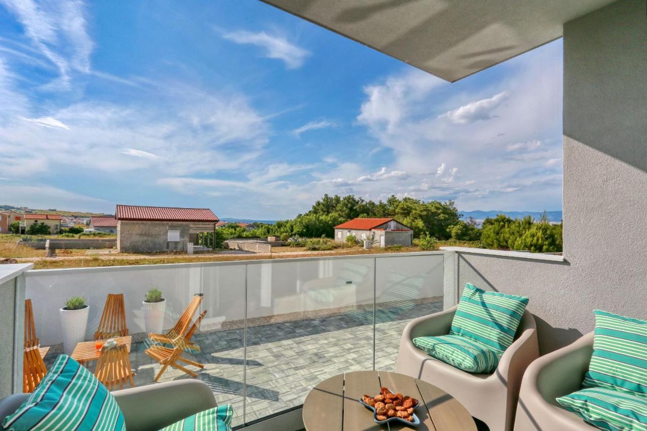 Luxury Apartments Hills 维尔 外观 照片