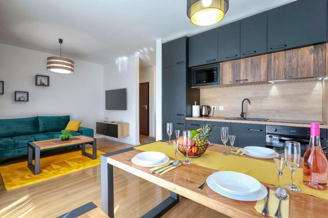 Luxury Apartments Hills 维尔 外观 照片